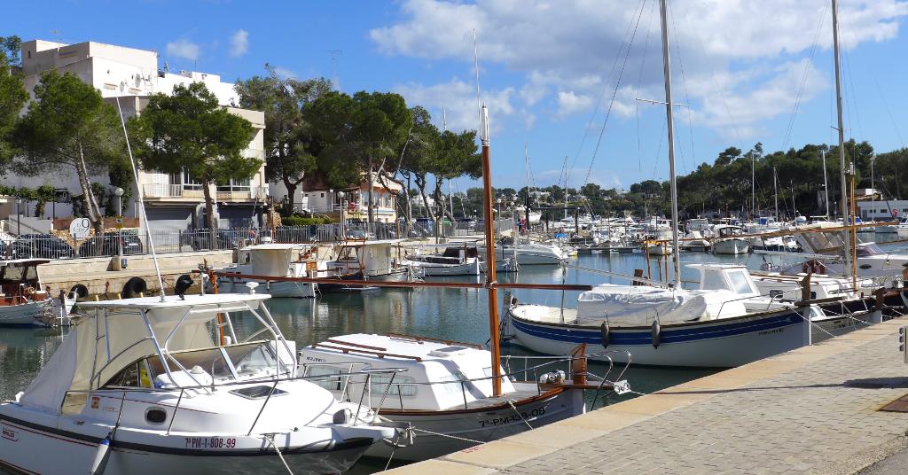 Hafen Porto Petro